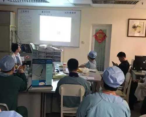 产后六个月怎样收腹？产后焦虑症不治疗能好吗？